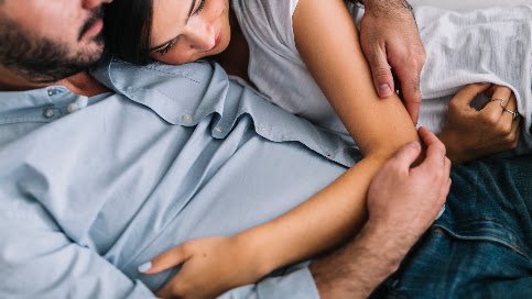 What should a man do to fully enjoy sex?