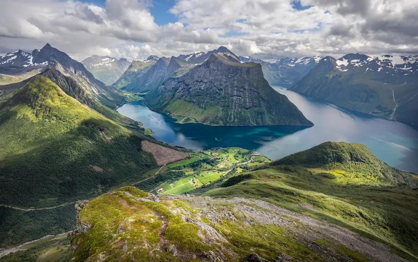 🇳🇴 Norway – The Amazing Country of Fjords, Midnight Sun, Northern Lights and Arctic Beauty