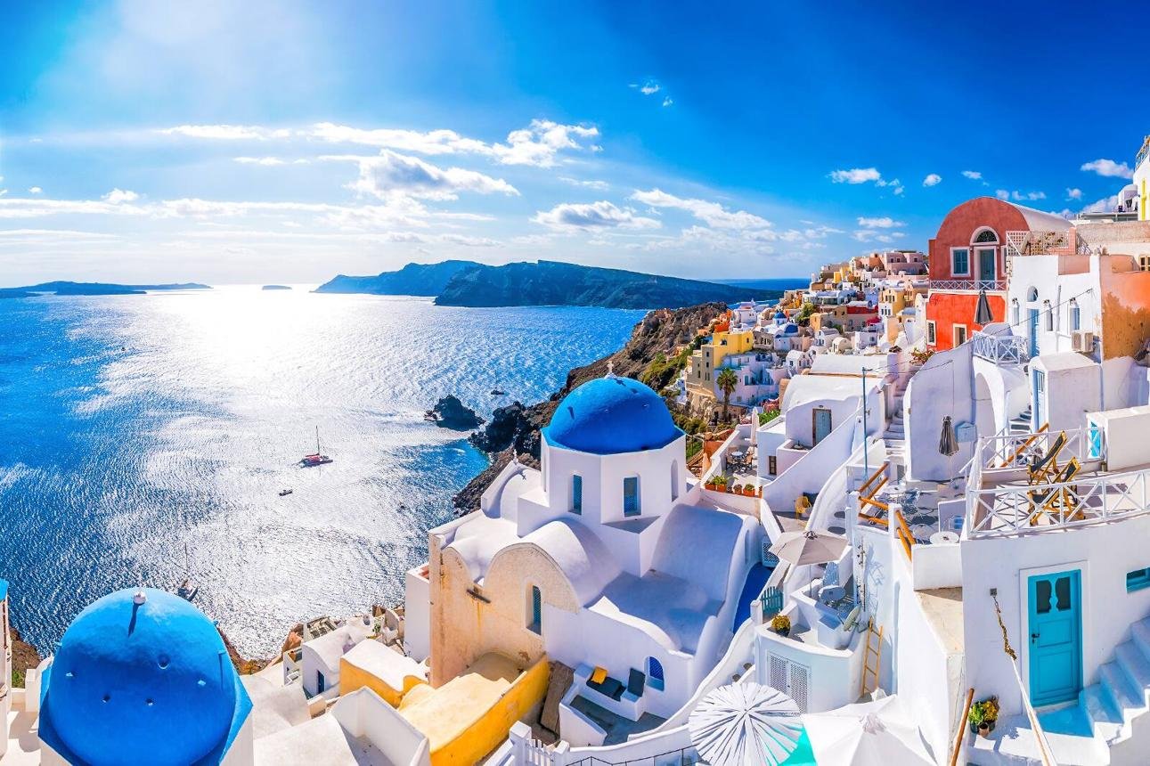 🇬🇷 Greece – The Amazing Country of Ancient History, Islands, Myths and Blue Seas