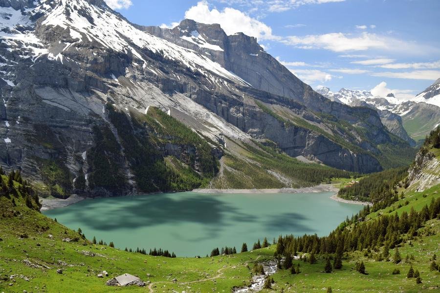 ๐จ๐ญ Switzerland โ The Beautiful Country of Alps, Lakes, Clocks and Chocolate