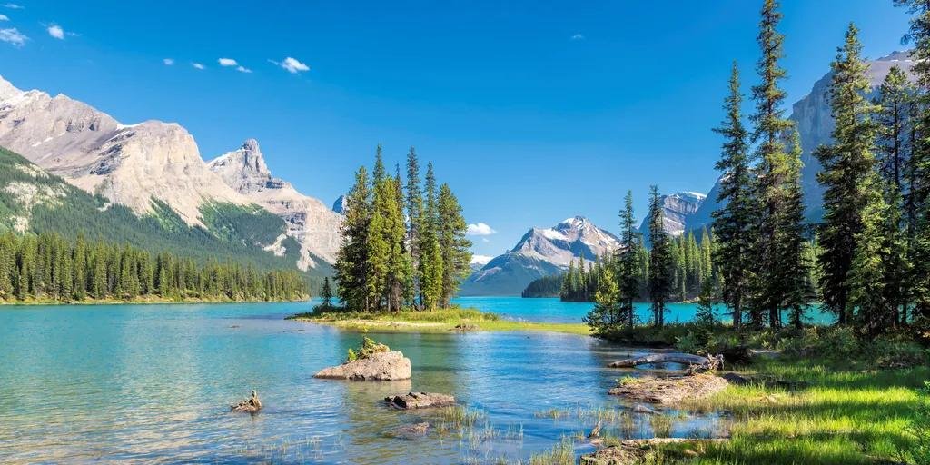 🇨🇦 Canada – The Amazing Country of Vast Nature, Ice, Lakes and Multicultural Cities