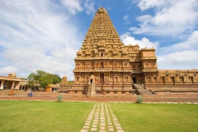 Ancient Indian Temples – Part 1: Brihadeeswarar Temple 🛕